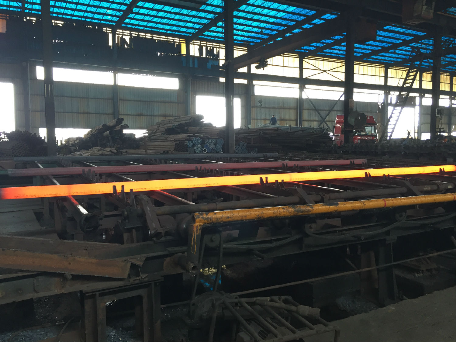 安庆无缝钢管厂家生产线